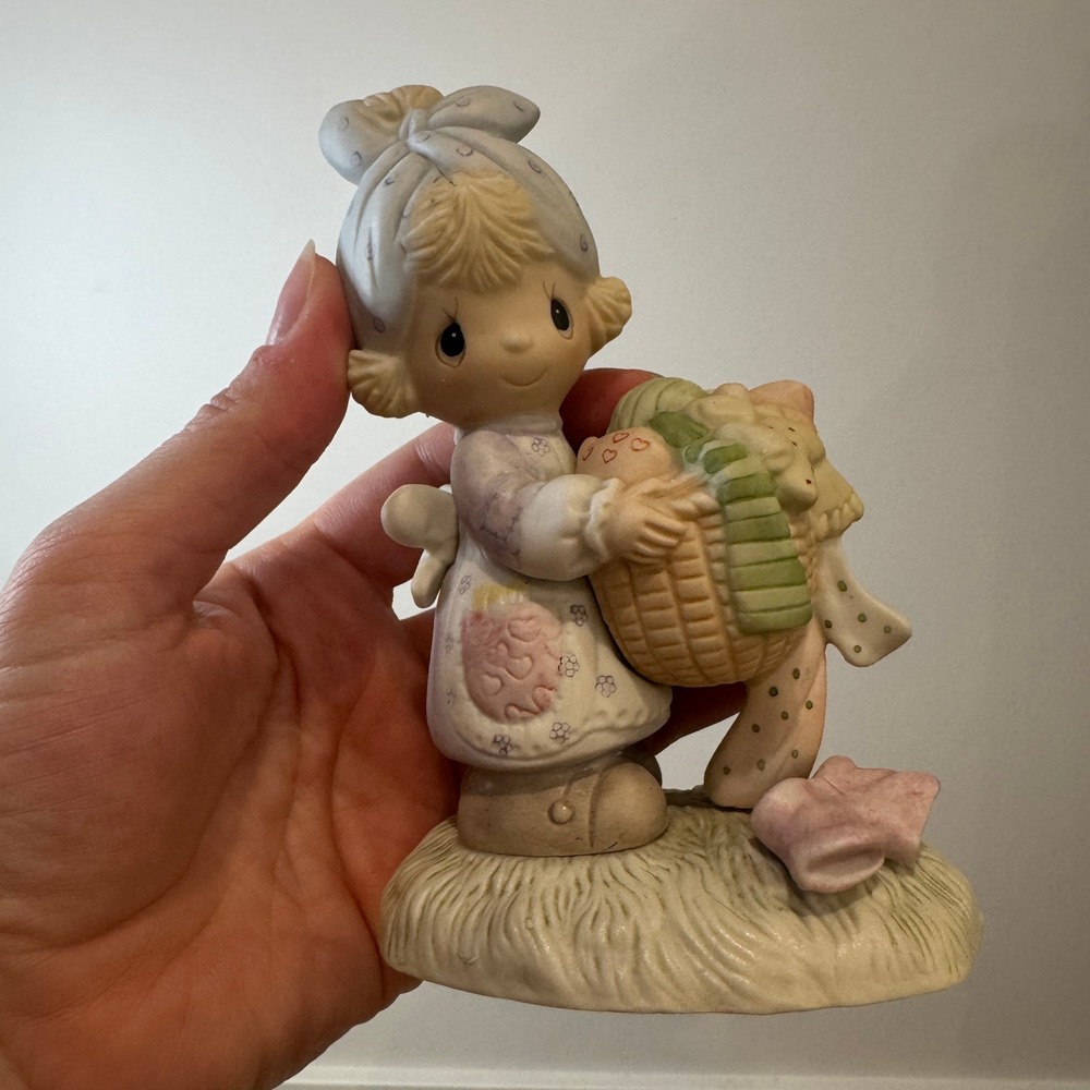 Precious Moments Be Not Weary In Well Doing 1979 Girl Laundry Basket Figurine